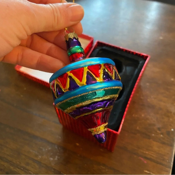 Colourful glass hand painted dreidel ornament - Picture 3 of 6